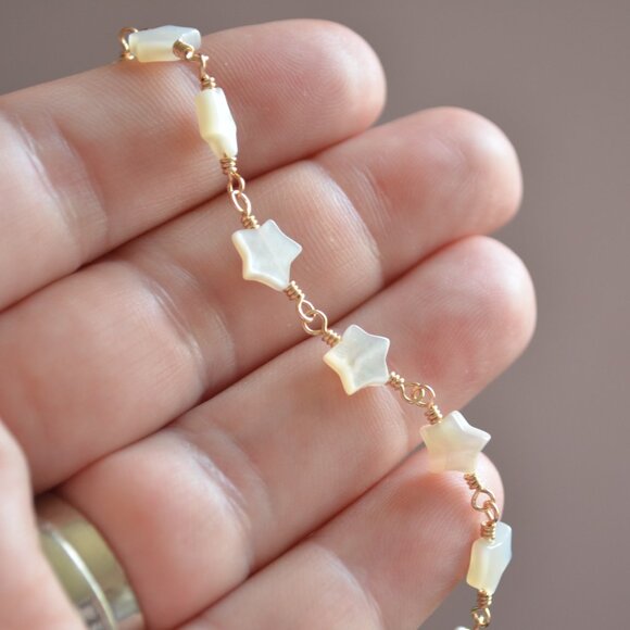 Mother of Pearl Star Bracelet in Gold or Silver - Made in Canada - Picture 9 of 10